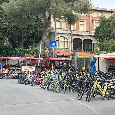 Casa Rosa Lucia Centrale Con Parcheggio Sanremo Exteriör bild