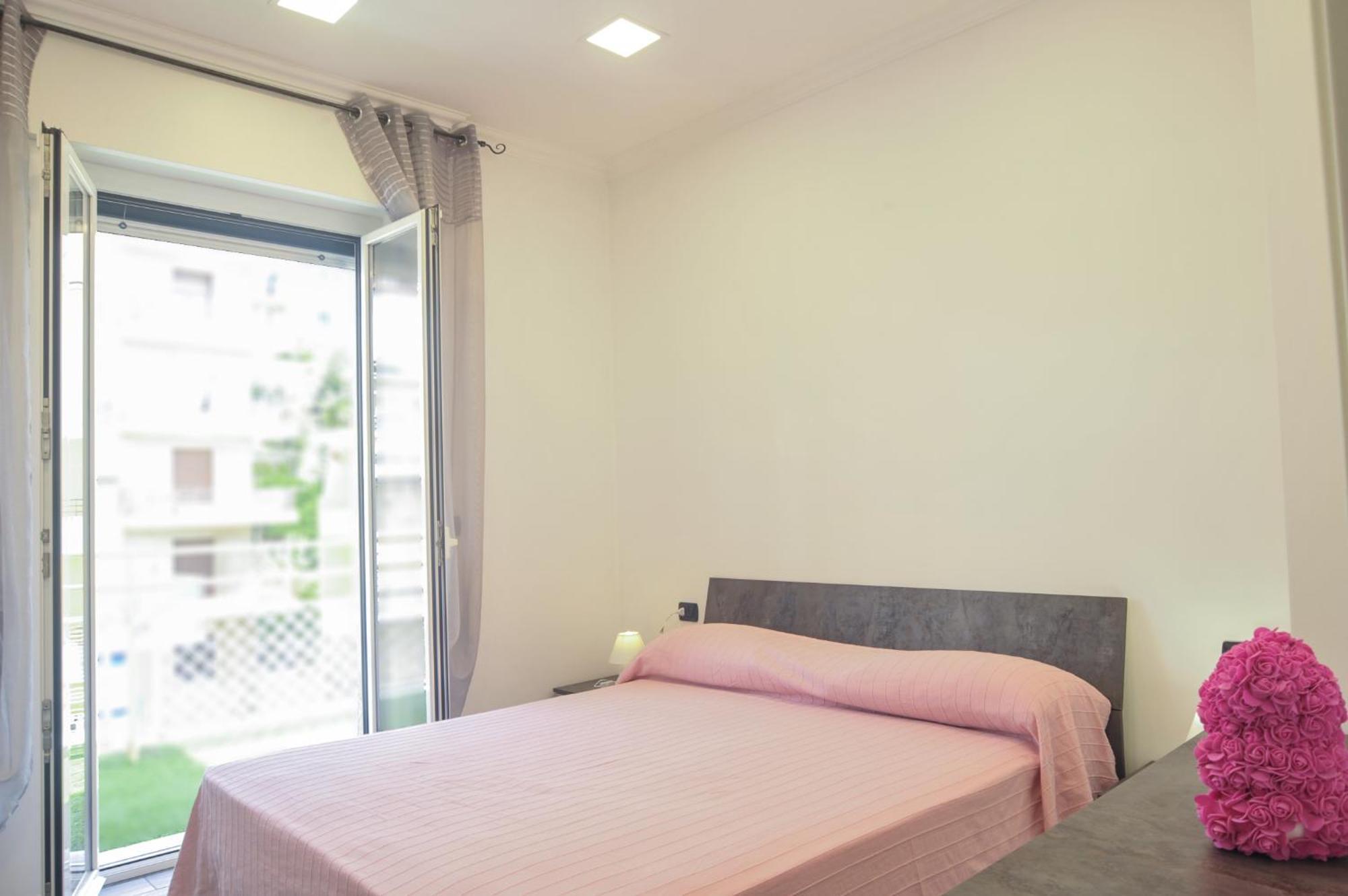 Casa Rosa Lucia Centrale Con Parcheggio Sanremo Exteriör bild