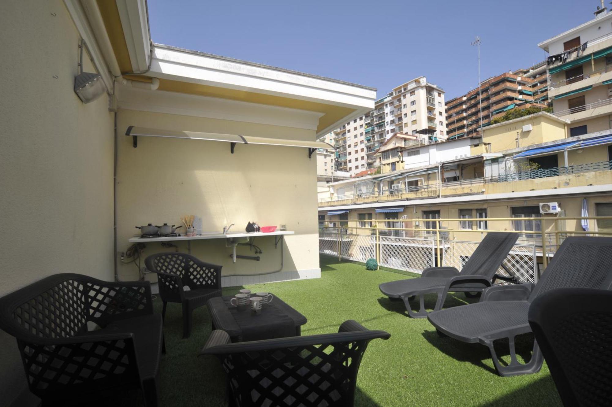 Casa Rosa Lucia Centrale Con Parcheggio Sanremo Exteriör bild
