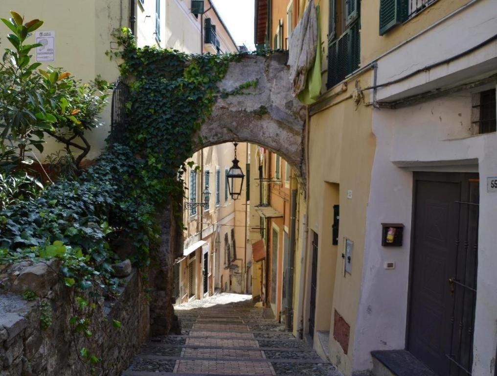 Casa Rosa Lucia Centrale Con Parcheggio Sanremo Exteriör bild
