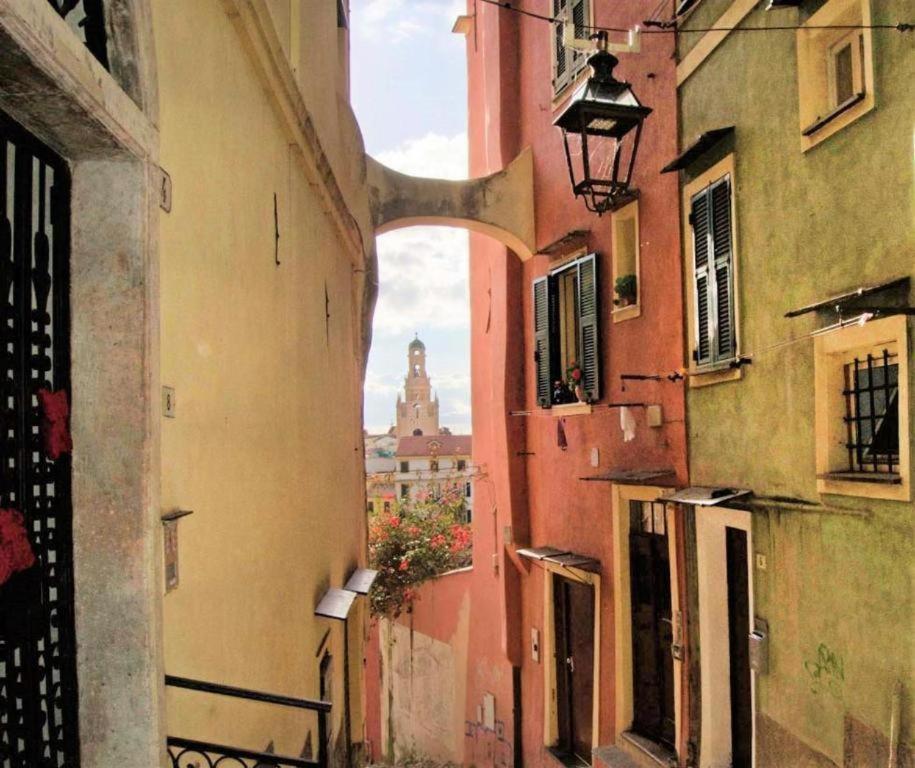 Casa Rosa Lucia Centrale Con Parcheggio Sanremo Exteriör bild
