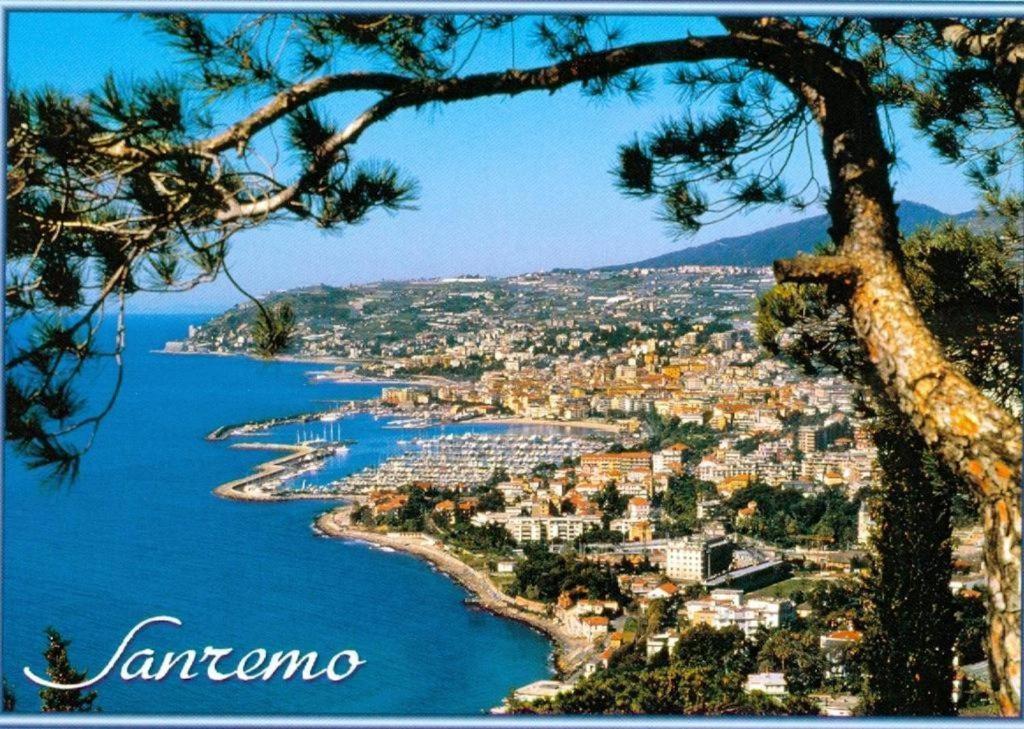 Casa Rosa Lucia Centrale Con Parcheggio Sanremo Exteriör bild