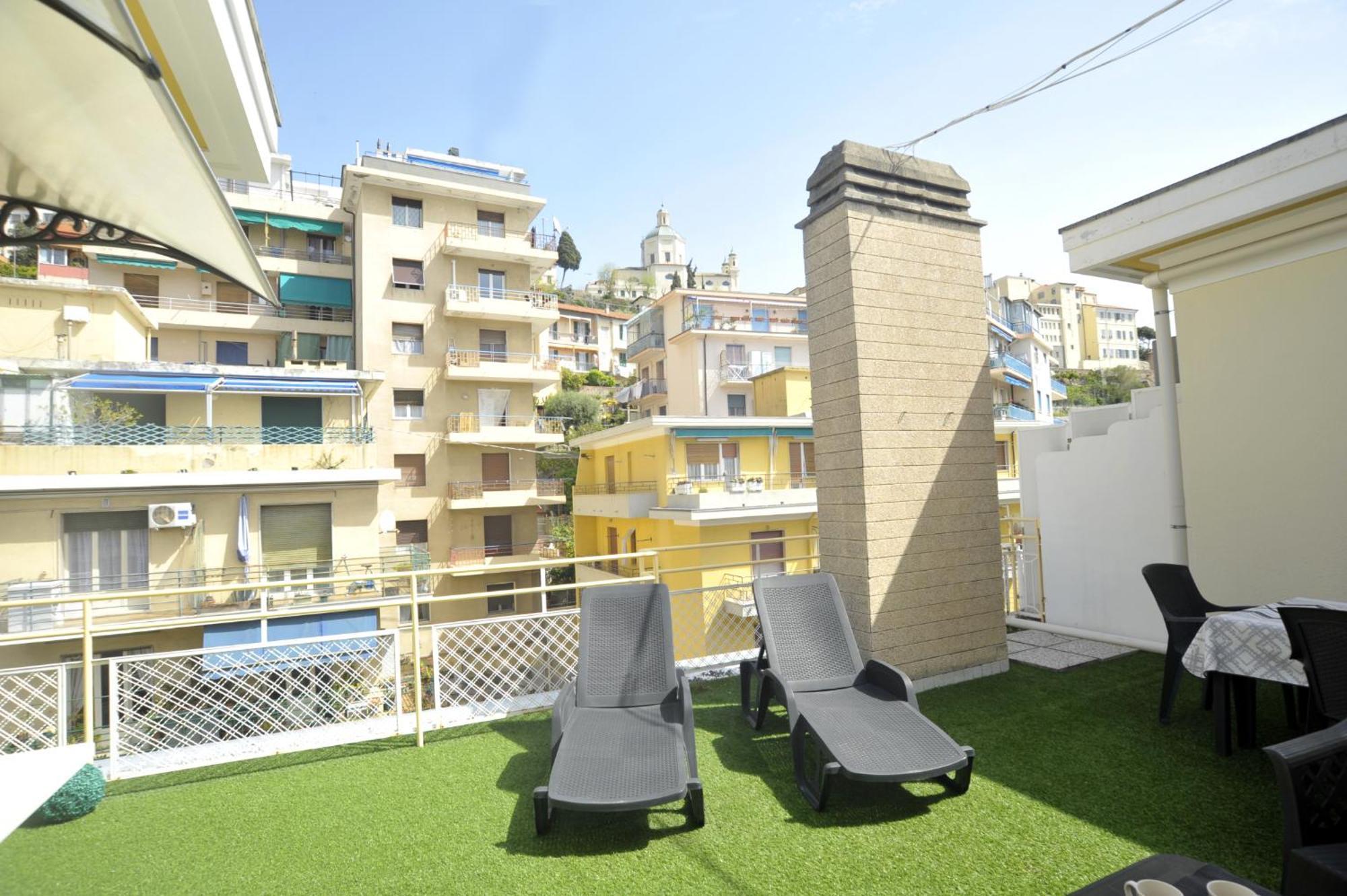 Casa Rosa Lucia Centrale Con Parcheggio Sanremo Exteriör bild