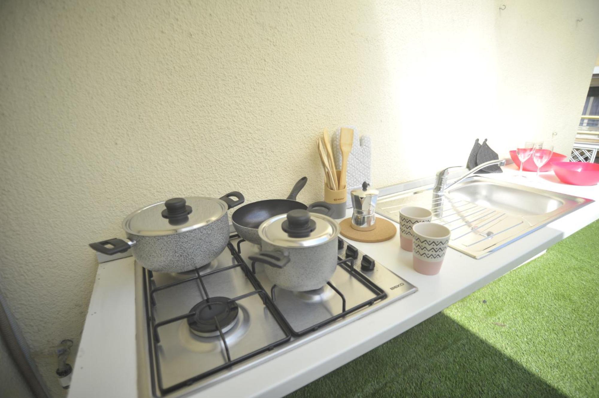 Casa Rosa Lucia Centrale Con Parcheggio Sanremo Exteriör bild