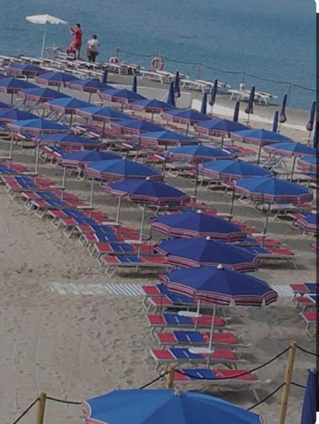 Casa Rosa Lucia Centrale Con Parcheggio Sanremo Exteriör bild